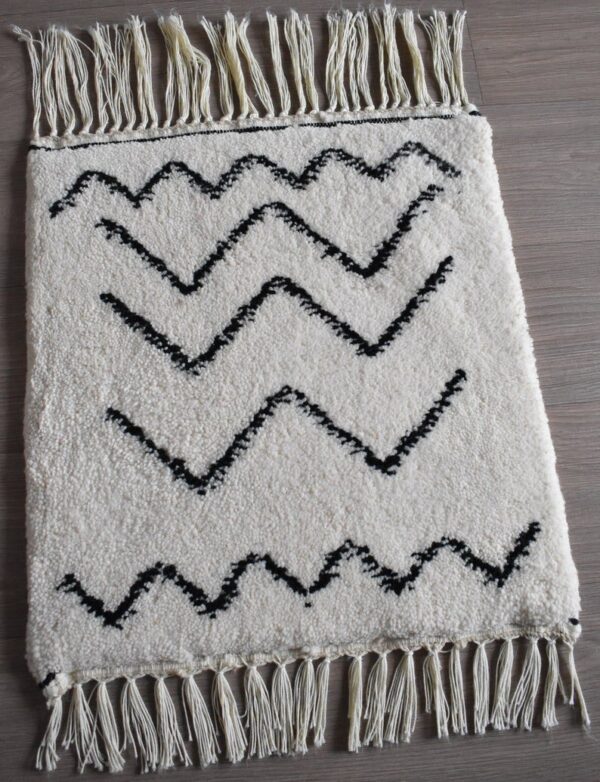 Authentic Beni Ourain Rug, Small Moroccan Rug, Beni Ouarain Berber Carpet , Handmade Wool Shag Rug, Organic Accent Rug Hand Knotted - Image 5