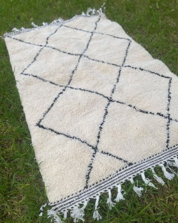 Berbère Rug – Timeless Elegance Unique from the High Atlas | 150 cm x 250 cm | White –