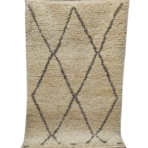 Moroccan Azilal Rug – Absolutely Unique from the High Atlas 3.3ftx5ft | 150 cm x 100 cm  | White