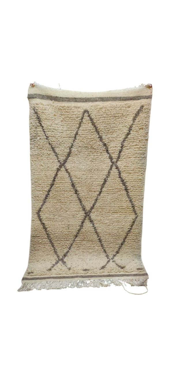 Moroccan Azilal Rug – Absolutely Unique from the High Atlas 3.3ftx5ft | 150 cm x 100 cm  | White