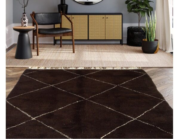 curom size brown wool rug - Image 3