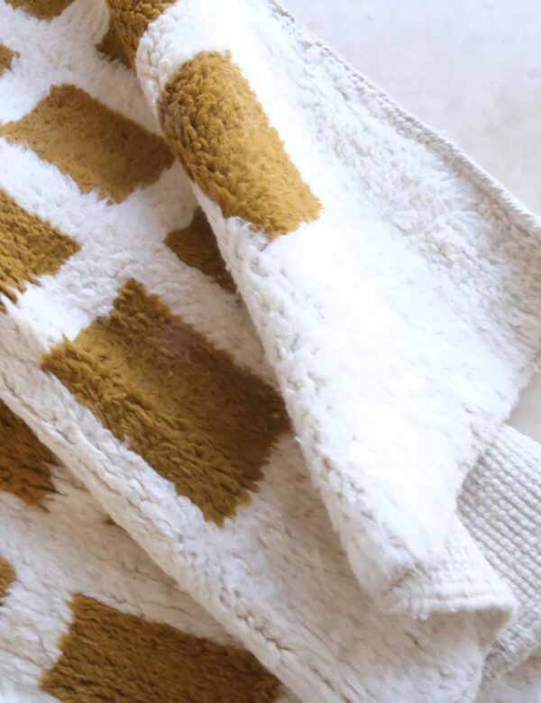 beni ouarine rug - Moroccan rug - Custom size rug - Image 7
