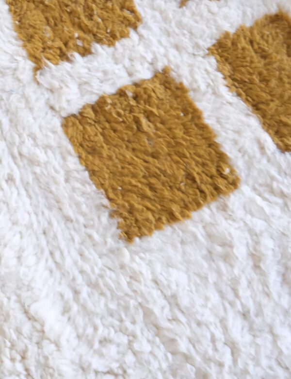 beni ouarine rug - Moroccan rug - Custom size rug - Image 4
