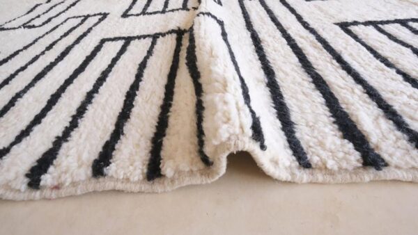 beni ouarine rug - Moroccan rug - Custom size rug - Image 8