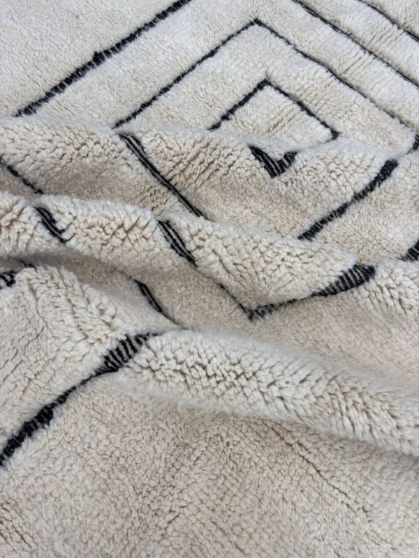 white beni ouarine rug - Moroccan rug - Custom size rug - - Image 3
