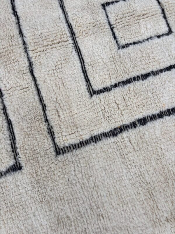 white beni ouarine rug - Moroccan rug - Custom size rug - - Image 6