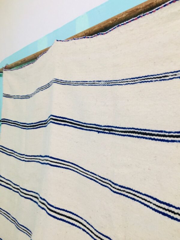 WHITE AND BLUE moroccan rugs "TAHNDIRT" 330cm x 187cm   10.8268ft x 6.13517ft - Image 4